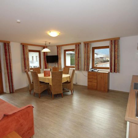 Holiday Flat In Uderns Near The Ski Area Eksteriør billede