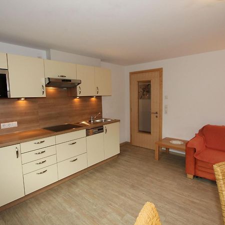Holiday Flat In Uderns Near The Ski Area Eksteriør billede